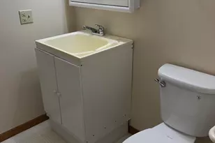 9114 N Riverview Dr, Kalamazoo, MI 49004 - Photo 16