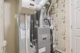 9448 Nature View Ln, Ypsilanti, MI 48197 - Photo 32