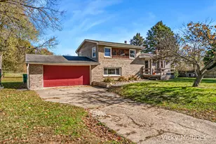 11506 11 Mile Rd, Ceresco, MI 49033 - Photo 2