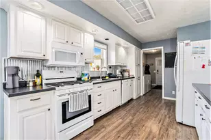 94 Easton Dr, Ionia, MI 48846 - Photo 8