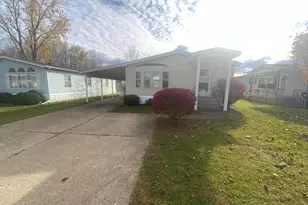 3291 Greystone St, Jackson, MI 49201 - Photo 2