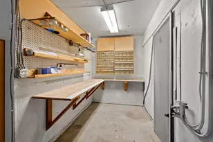 28043 New Bedford Dr, Farmington Hills, MI 48334 - Photo 58