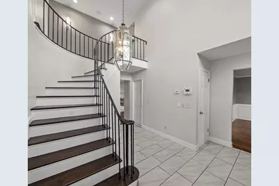 28043 New Bedford Drive, Farmington Hills, MI 48334 - Photo 14