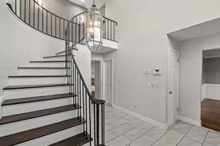 28043 New Bedford Dr, Farmington Hills, MI 48334 - Photo 14