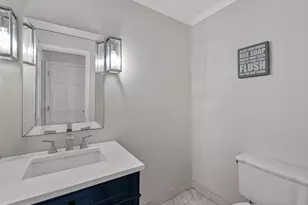 28043 New Bedford Dr, Farmington Hills, MI 48334 - Photo 24