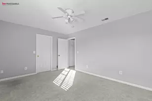 23348 Redman Ct, Trenton, MI 48183 - Photo 8