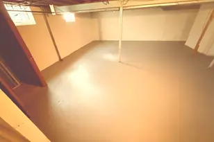 16475 E Eight Mile Rd, Eastpointe, MI 48021 - Photo 12