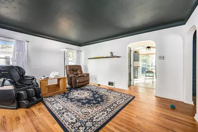 2428 Glendale Boulevard, Kalamazoo, MI 49004 - Photo 4