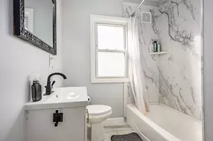 2428 Glendale Blvd, Kalamazoo, MI 49004 - Photo 10