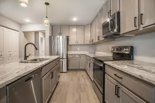 17539 Beechwood Ln, Spring Lake, MI 49456 - Photo 6