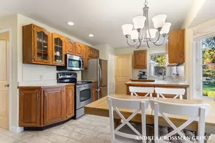 136 E 39th St, Holland, MI 49423 - Photo 10