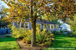 136 E 39th St, Holland, MI 49423 - Photo 2