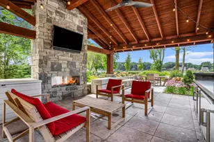 798 Pine Bay Ave, Holland, MI 49424 - Photo 8