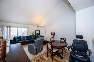 2120 Stone School Cir, Ann Arbor, MI 48108 - Photo 6