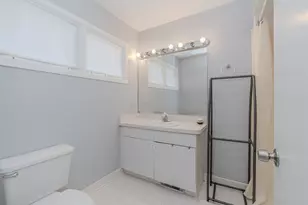 5780 Swan Lake Ct, West Bloomfield, MI 48322 - Photo 22