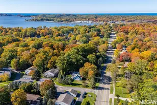 1512 Ottawa Beach Rd, Holland, MI 49424 - Photo 4