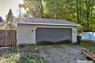 1512 Ottawa Beach Rd, Holland, MI 49424 - Photo 8