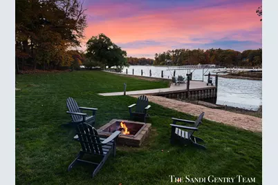 18886 Greenwood Court, Spring Lake, MI 49456 - Photo 12