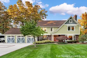 18886 Greenwood Ct, Spring Lake, MI 49456 - Photo 2