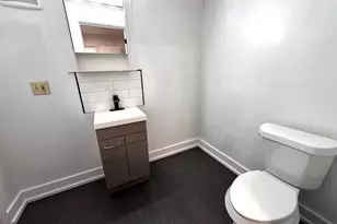 1519 E Stockbridge Ave, Kalamazoo, MI 49001 - Photo 8