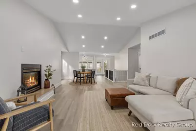 1814 Corville Court NW, Grand Rapids, MI 49504 - Photo 10