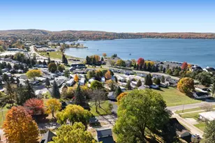 413 Groveland St, Boyne City, MI 49712 - Photo 2