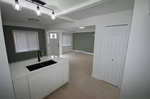 20532 Lesure St, Detroit, MI 48235 - Photo 6