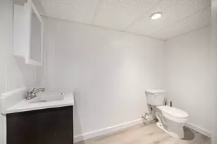 211 Wells St, South Haven, MI 49090 - Photo 22