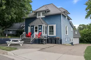 211 Wells St, South Haven, MI 49090 - Photo 1
