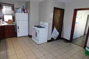 913 Kosciusko St, Manistee, MI 49660 - Photo 8