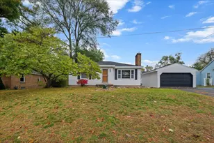 1149 52nd St SE, Kentwood, MI 49508 - Photo 2