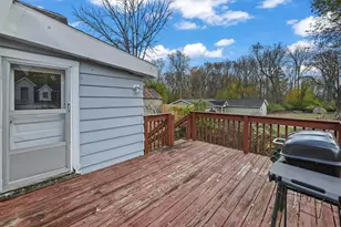 411 Hinckley Blvd, Jackson, MI 49203 - Photo 20