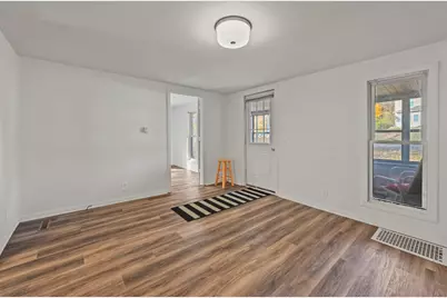 411 Hinckley Boulevard, Jackson, MI 49203 - Photo 10