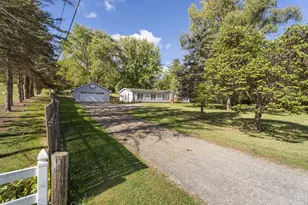 12690 N Red Bud Trail, Buchanan, MI 49107 - Photo 16