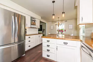 2223 Surry, Schoolcraft, MI 49087 - Photo 6