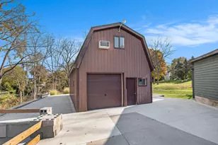 8482 Cottonwood Dr, Jenison, MI 49428 - Photo 22