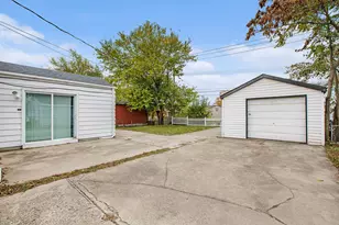 30915 Cherry Hill Rd, Westland, MI 48186 - Photo 10