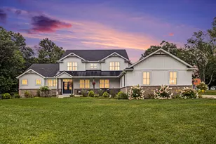 68575 W Banks Dr, Edwardsburg, MI 49112 - Photo 4