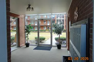 2915 W 13 Mile Rd, Royal Oak, MI 48073 - Photo 4