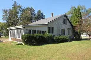 1346 E Caro Rd, Caro, MI 48723 - Photo 2