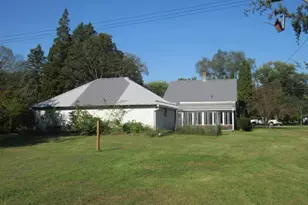 1346 E Caro Rd, Caro, MI 48723 - Photo 4