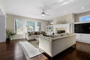 8459 Grapevine Cir, Mattawan, MI 49071 - Photo 2