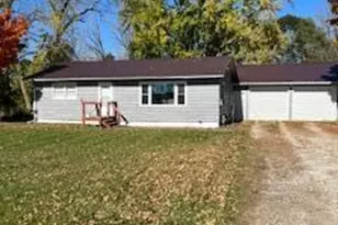 620 W Burr Oak St, Centreville, MI 49032 - Photo 2