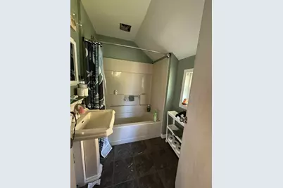 1035 Eastward Street, Alma, MI 48801 - Photo 10