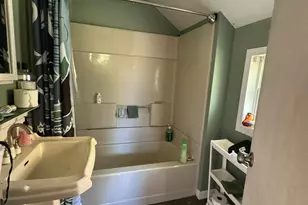 1035 Eastward St, Alma, MI 48801 - Photo 10