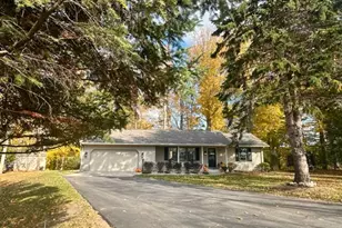 70070 2nd Ave, South Haven, MI 49090 - Photo 2