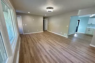 1385 Beardsley Ave, Muskegon, MI 49441 - Photo 10