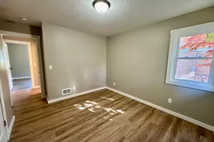 1385 Beardsley Ave, Muskegon, MI 49441 - Photo 16