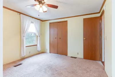 109 Cadgewith E, Lansing, MI 48906 - Photo 18