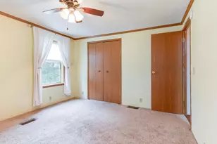 109 Cadgewith E, Lansing, MI 48906 - Photo 18